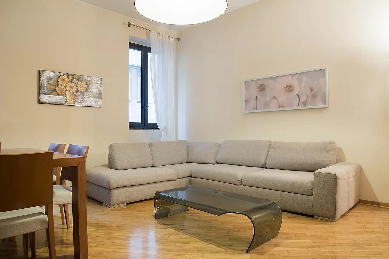 Easyhomes - San Babila Corridoni Milan